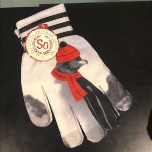 Women’s Penguin Gloves Authentic American Heritage